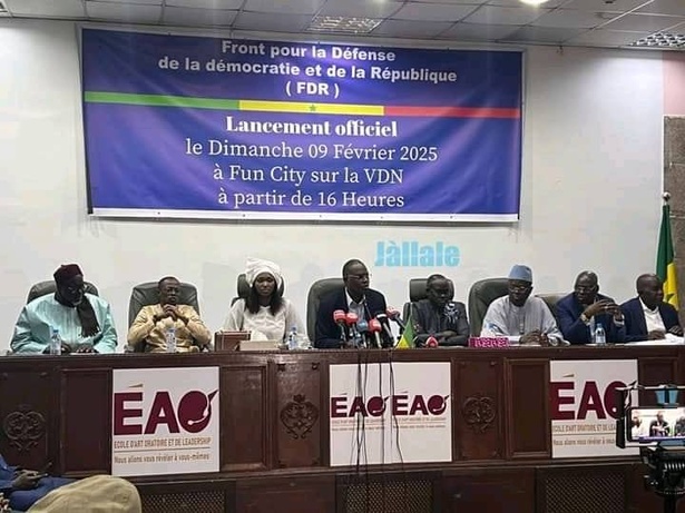 Au Sénégal, le FDR dénonce la dérive autoritaire et la crise économique Au Sénégal, le FDR dénonce la dérive autoritaire et la crise économique