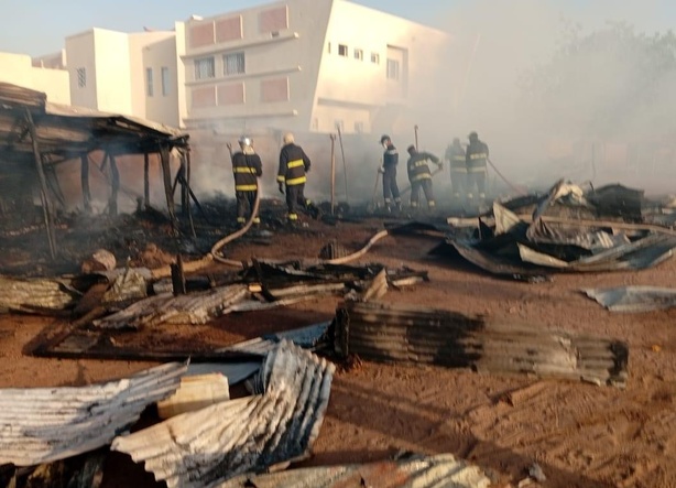 Tambacounda : Un violent incendie ravage le marché "Corona" Tambacounda : Un violent incendie ravage le marché "Corona"
