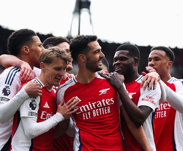 Premier League : Arsenal remporte le derby et creuse l’écart avec Chelsea Premier League : Arsenal remporte le derby et creuse l’écart avec Chelsea