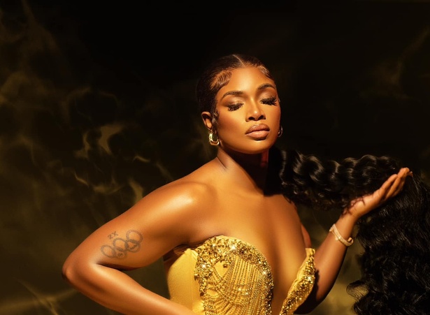 Claressa Shields célèbre ses 30 ans et réaffirme son statut de légende Claressa Shields célèbre ses 30 ans et réaffirme son statut de légende