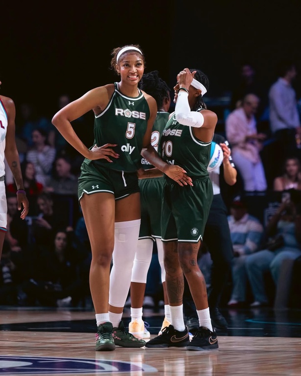 Angel Reese célèbre son sacre avec Unrivaled Basketball : « Nous avons fait l’histoire » Angel Reese célèbre son sacre avec Unrivaled Basketball : « Nous avons fait l’histoire »