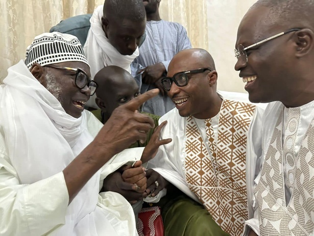 Touba : l’opposition reçue par le Khalife général des Mourides Touba : l’opposition reçue par le Khalife général des Mourides