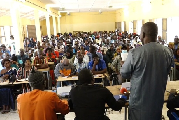 Agression d'un enseignant à Ziguinchor : L'Intersyndicale décrète une grève générale Agression d'un enseignant à Ziguinchor : L'Intersyndicale décrète une grève générale