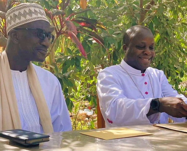 Sedhiou : L’évêque de Ziguinchor choisi comme parrain de la construction d’une mosquée Sedhiou : L’évêque de Ziguinchor choisi comme parrain de la construction d’une mosquée