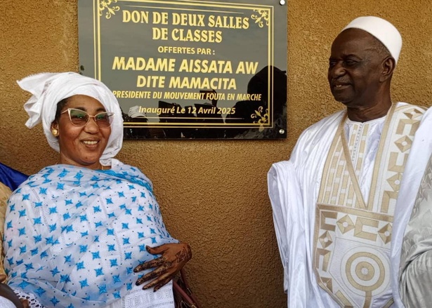 Fouta : Aïssata Aw, alias Mamacita, offre deux salles de classe au lycée de Walaldé
