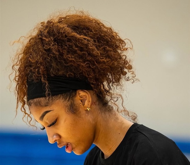 Shaquille O’Neal à Keith Olbermann : « Ferme-la. Laisse Angel Reese tranquille. » Shaquille O’Neal à Keith Olbermann : « Ferme-la. Laisse Angel Reese tranquille. »