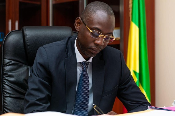 Fonds Covid-19 : Mamadou Ngom Niang placé sous contrôle judiciaire après avoir versé une caution de 150 millions de FCFA Fonds Covid-19 : Mamadou Ngom Niang placé sous contrôle judiciaire après avoir versé une caution de 150 millions de FCFA