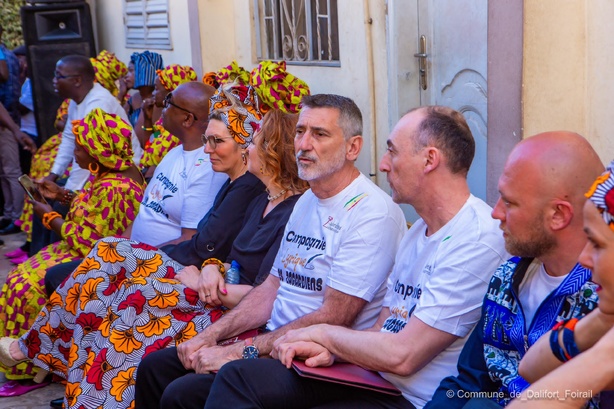 Jumelage culturel entre Hann/Bel-Air et Fos-sur-Mer : une rencontre sous le signe du partage Jumelage culturel entre Hann/Bel-Air et Fos-sur-Mer : une rencontre sous le signe du partage