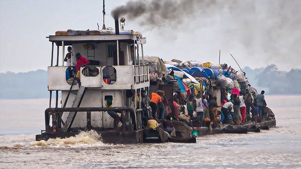 RDC – Drame sur le fleuve Congo : au moins 143 morts dans l’incendie d’un bateau près de Mbandaka RDC – Drame sur le fleuve Congo : au moins 143 morts dans l’incendie d’un bateau près de Mbandaka