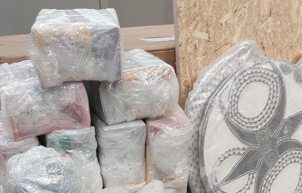 France : comment les douanes ont découvert 250 kg de cocaïne dans un colis venu de Dakar France : comment les douanes ont découvert 250 kg de cocaïne dans un colis venu de Dakar