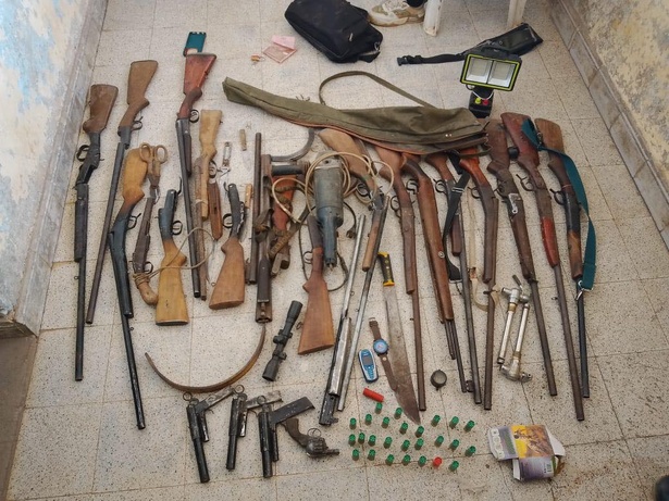 Nguéniène : un réseau de trafic d’armes démantelé par la gendarmerie Nguéniène : un réseau de trafic d’armes démantelé par la gendarmerie