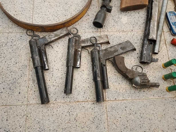 Nguéniène : un réseau de trafic d’armes démantelé par la gendarmerie Nguéniène : un réseau de trafic d’armes démantelé par la gendarmerie