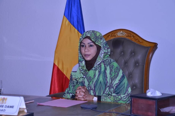 Hinda Déby Itno réagit : « Mon nom est utilisé pour semer le trouble » Hinda Déby Itno réagit : « Mon nom est utilisé pour semer le trouble »