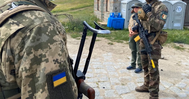 Conflit en Ukraine : un présumé mercenaire sénégalais capturé par les forces ukrainiennes Conflit en Ukraine : un présumé mercenaire sénégalais capturé par les forces ukrainiennes