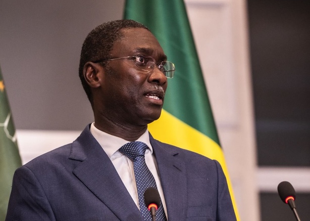 « Il m’a réclamé 250 millions F CFA » – Les accusations accablantes contre Ismaïla Madior Fall « Il m’a réclamé 250 millions F CFA » – Les accusations accablantes contre Ismaïla Madior Fall