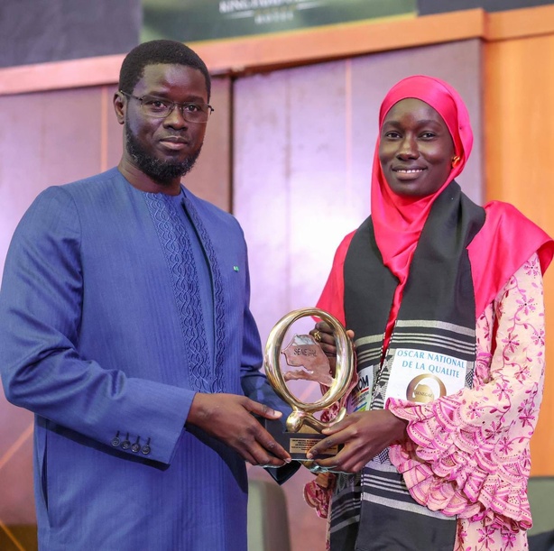 Remise du Prix Oscar national de la Qualité : Diomaye salue l'engagement pour l'excellence Remise du Prix Oscar national de la Qualité : Diomaye salue l'engagement pour l'excellence