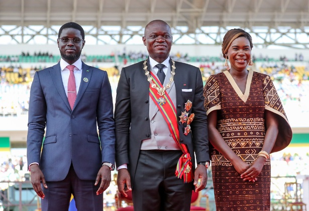 Sénégal-Gabon : des liens fraternels réaffirmés lors de l’investiture de Brice Oligui Nguema Sénégal-Gabon : des liens fraternels réaffirmés lors de l’investiture de Brice Oligui Nguema