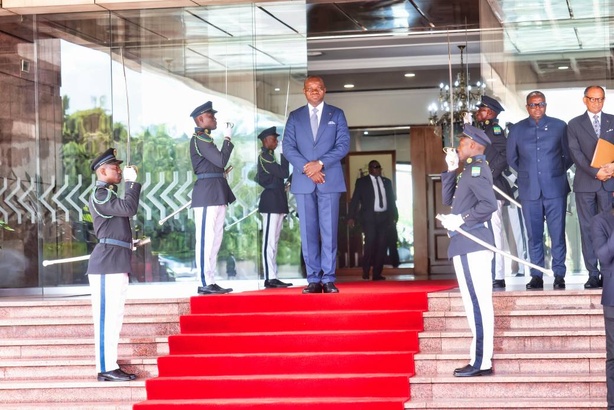 Gabon : la Composition du premier gouvernement dévoilée Gabon : la Composition du premier gouvernement dévoilée