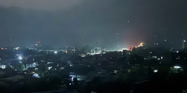 L'Inde mène des frappes aériennes au Pakistan, qui réplique par des tirs d'artillerie L'Inde mène des frappes aériennes au Pakistan, qui réplique par des tirs d'artillerie