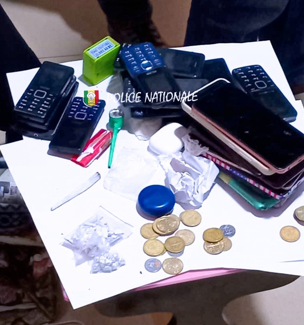 Coup de filet antidrogue au marché Castors : 14 interpellations et plusieurs produits saisis Coup de filet antidrogue au marché Castors : 14 interpellations et plusieurs produits saisis