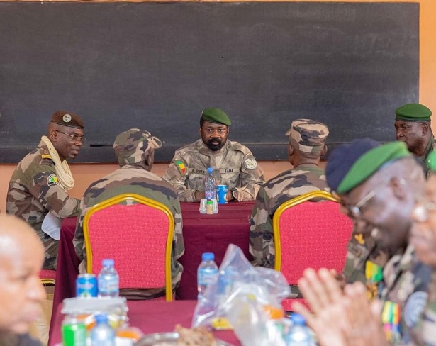 L'ONU appelle le Mali à «rétablir pleinement les droits politiques dans le pays» L'ONU appelle le Mali à «rétablir pleinement les droits politiques dans le pays»