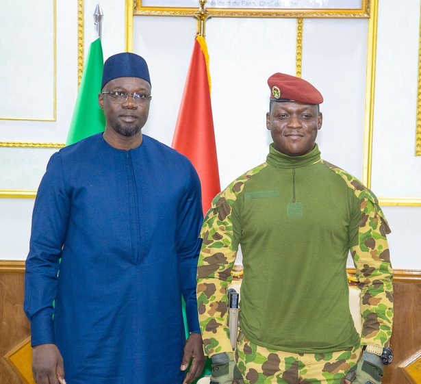 Burkina : Ousmane Sonko reçu par le président Ibrahim Traoré