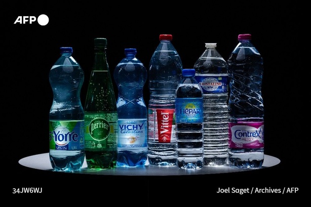 Scandale des eaux en bouteille : un rapport sénatorial accable Nestlé et l’État Scandale des eaux en bouteille : un rapport sénatorial accable Nestlé et l’État