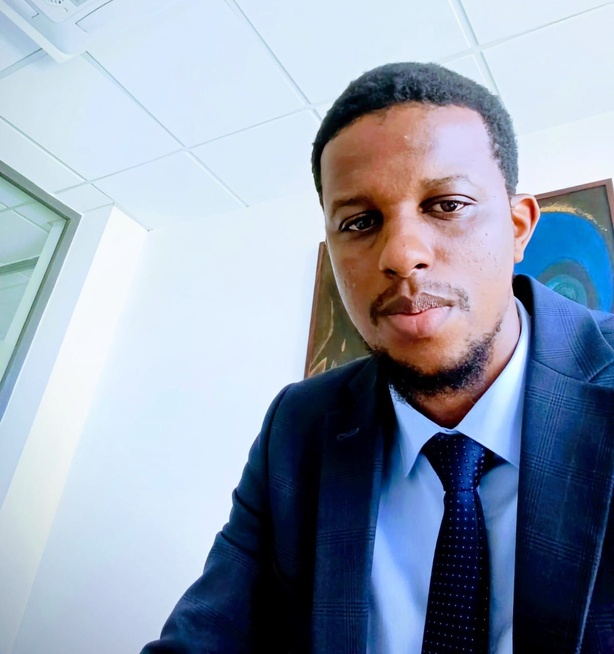 « Un impôt transparent, c’est comme un bon bon tiep : ça se savoure mieux quand on sait ce qu’il y a dedans. », selon Thierno DIALLO « Un impôt transparent, c’est comme un bon bon tiep : ça se savoure mieux quand on sait ce qu’il y a dedans. », selon Thierno DIALLO