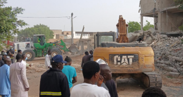 Effondrement d’un immeuble à Touba : deux morts et des recherches toujours en cours Effondrement d’un immeuble à Touba : deux morts et des recherches toujours en cours