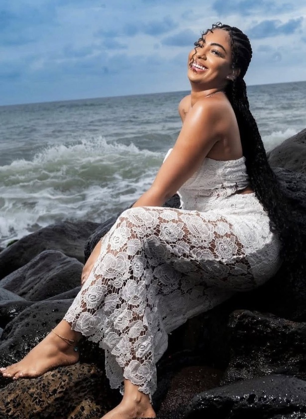 Veronica Yazback, l’épouse de Pape Matar Sarr, séduit Veronica Yazback, l’épouse de Pape Matar Sarr, séduit