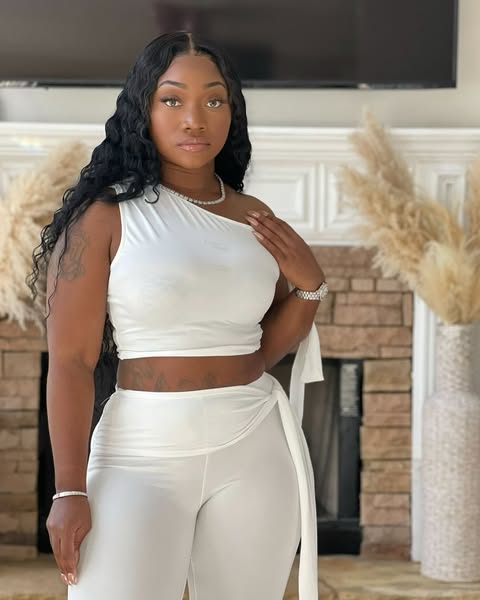 Regan Kay : du mannequinat à l’écran, l’ascension d’une femme influente Regan Kay : du mannequinat à l’écran, l’ascension d’une femme influente