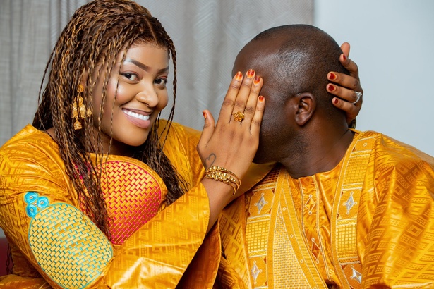 Le mystère levé : Salma Fall montre son mari pour la première fois Le mystère levé : Salma Fall montre son mari pour la première fois