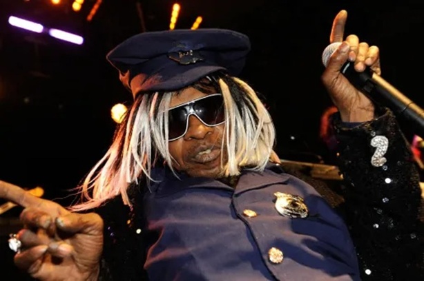 Sly Stone, pionnier du funk, est mort à l’âge Sly Stone, pionnier du funk, est mort à l’âge