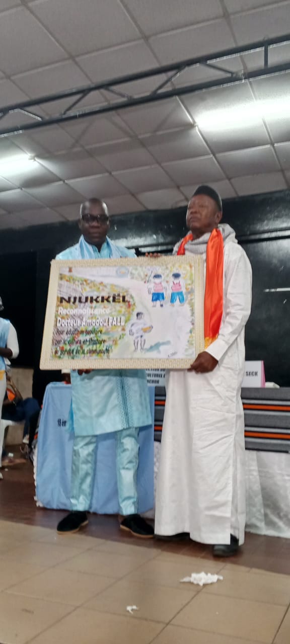 ZIGUINCHOR : Elhadj Amadou Fall, la mémoire vivante de la Casamance, honoré ZIGUINCHOR : Elhadj Amadou Fall, la mémoire vivante de la Casamance, honoré