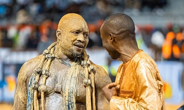 Zarco balayé, l’arène secouée : Sa Thiès s’annonce chez les VIP Zarco balayé, l’arène secouée : Sa Thiès s’annonce chez les VIP