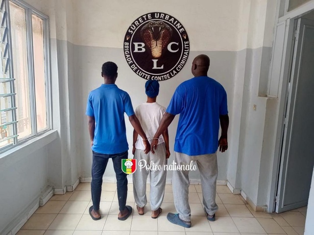 Faux documents administratifs : un réseau démantelé par la Sûreté urbaine de Dakar Faux documents administratifs : un réseau démantelé par la Sûreté urbaine de Dakar