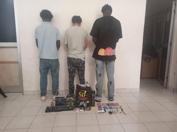 Lutte contre le trafic de stupéfiants : coup de filet à Mermoz, trois individus arrêtés Lutte contre le trafic de stupéfiants : coup de filet à Mermoz, trois individus arrêtés