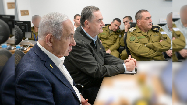 Après l’échec de ses frappe, Israël envisagerait de soutenir une rébellion armée en Iran Après l’échec de ses frappe, Israël envisagerait de soutenir une rébellion armée en Iran