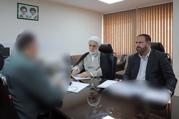 Iran : un espion affilié à Israël arrêté dans le métro de Téhéran, trois autres exécutés pour espionnage Iran : un espion affilié à Israël arrêté dans le métro de Téhéran, trois autres exécutés pour espionnage