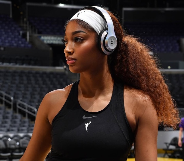 « Tout devient une question de survie » : le message déroutant d’Angel Reese « Tout devient une question de survie » : le message déroutant d’Angel Reese