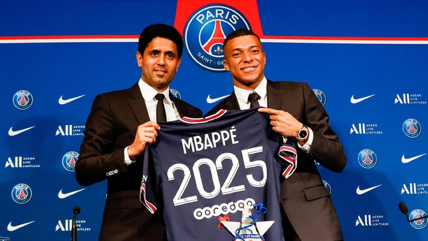 Mbappé retire sa plainte pour harcèlement mais maintient son action contre le PSG Mbappé retire sa plainte pour harcèlement mais maintient son action contre le PSG