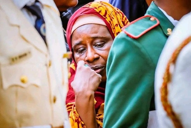 Nigeria : tensions lors des obsèques de Buhari, des membres de la famille interdits d’accès