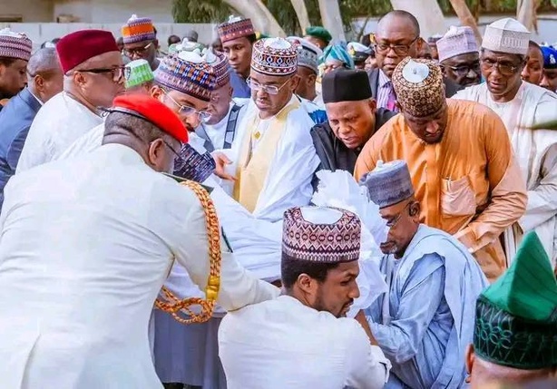Nigeria : tensions lors des obsèques de Buhari, des membres de la famille interdits d’accès