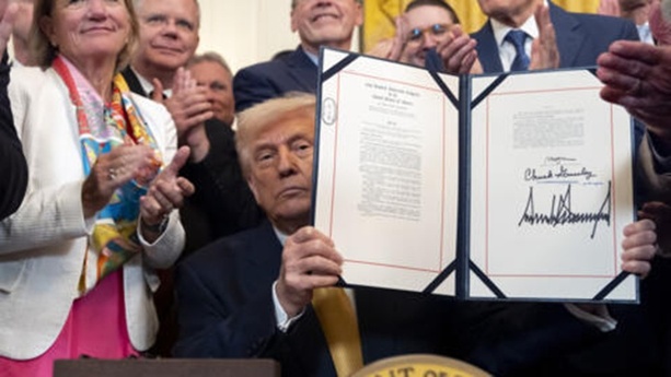 Six mois après son retour au pouvoir, Donald Trump impose une dérive autoritaire aux États-Unis Six mois après son retour au pouvoir, Donald Trump impose une dérive autoritaire aux États-Unis