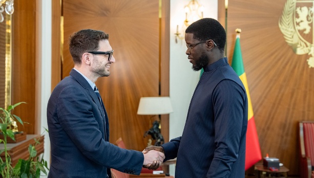 Sénégal : Diomaye reçoit Alex Soros, Président de l’Open Society Foundations Sénégal : Diomaye reçoit Alex Soros, Président de l’Open Society Foundations