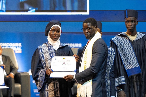 Sénégal : Diomaye célèbre l'excellence scolaire et annonce un virage vers les sciences et le numérique Sénégal : Diomaye célèbre l'excellence scolaire et annonce un virage vers les sciences et le numérique