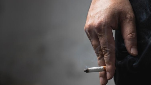 Ousmane Sonko, à propos de la taxe sur le tabac à 100 % : « La fumée peut nous rapporter plus de 100 milliards » Ousmane Sonko, à propos de la taxe sur le tabac à 100 % : « La fumée peut nous rapporter plus de 100 milliards »