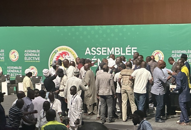 Élections à la FSF : Abdoulaye Fall s’oppose au vote global, la séance suspendue