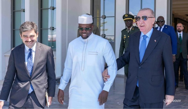 Turquie : Erdoğan raccompagne personnellement Ousmane Sonko en fin de visite Turquie : Erdoğan raccompagne personnellement Ousmane Sonko en fin de visite