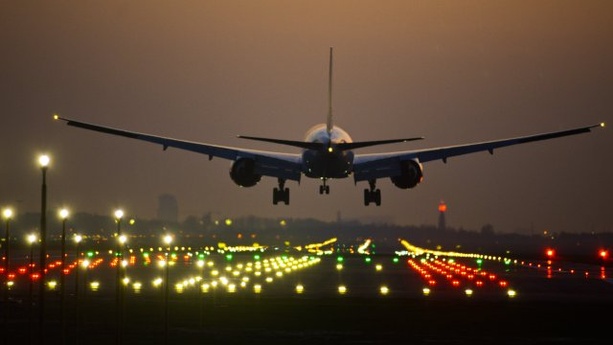 Air France : un vol Paris-Dakar contraint de rebrousser chemin après l’agression d’un membre d’équipage Air France : un vol Paris-Dakar contraint de rebrousser chemin après l’agression d’un membre d’équipage